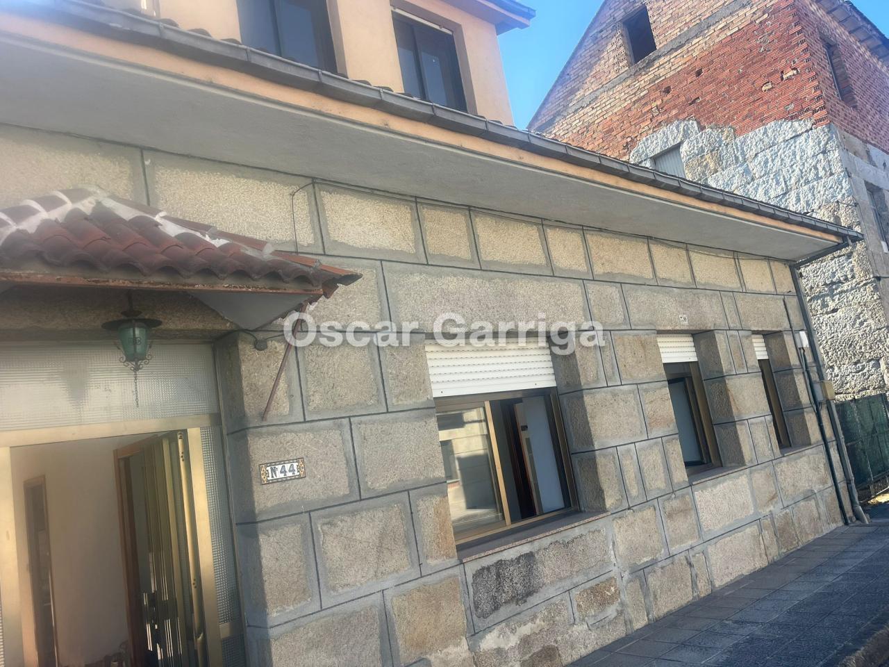 FANTÁSTICO INMUEBLE A POCOS KM DE OURENSE CAPITAL Y CERQUITA DEL POLÍGONO INDUSTRIAL DE S. CIPRIÁN DAS VIÑAS. (SPAIN).