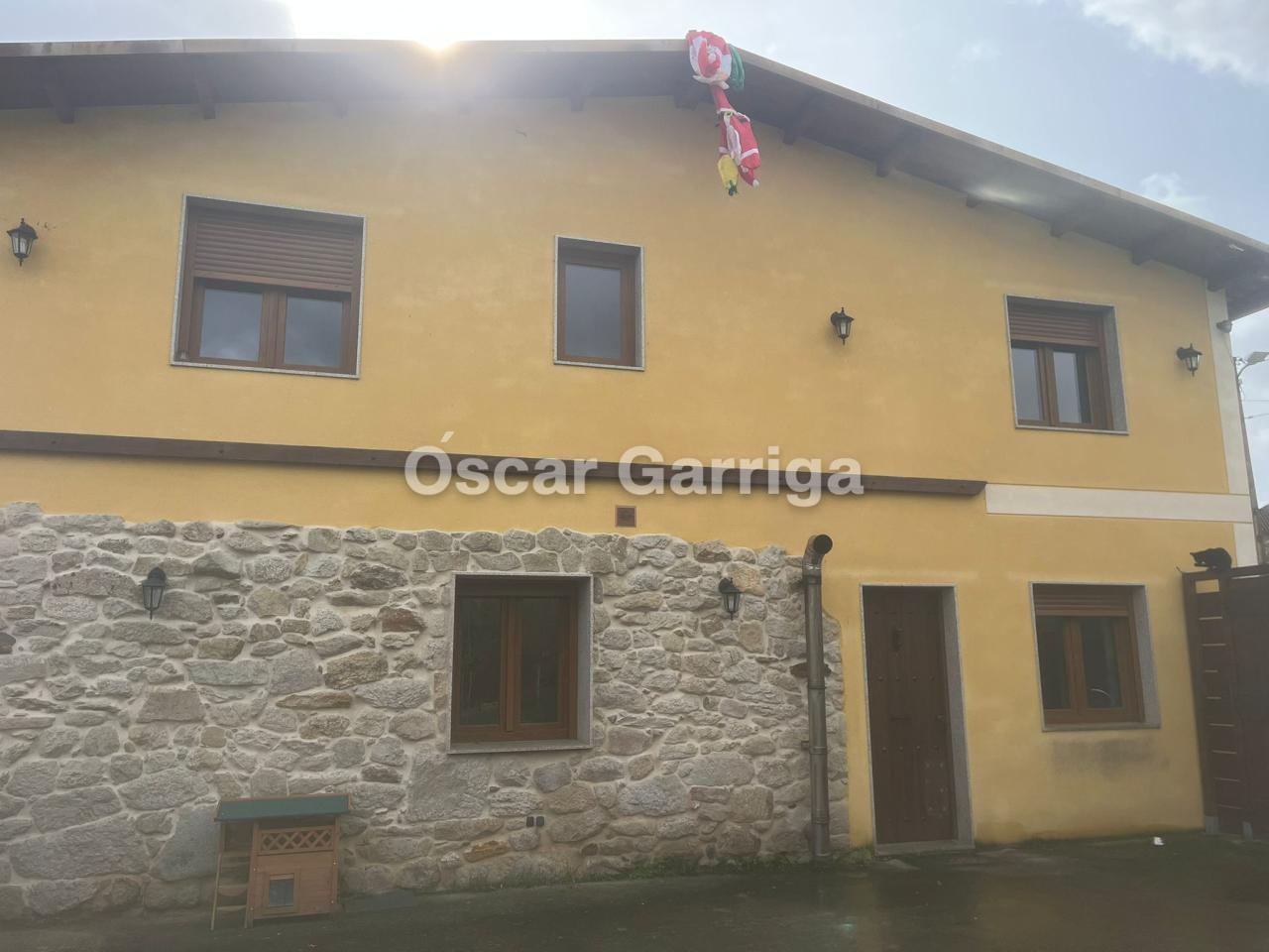 PRECIOSA CASA DEL RURAL GALLEGO, CON FINCA A SU FRENTE DE 780 M2. A TOLDA, GULPILLEIRAS, COLES (SPAIN).