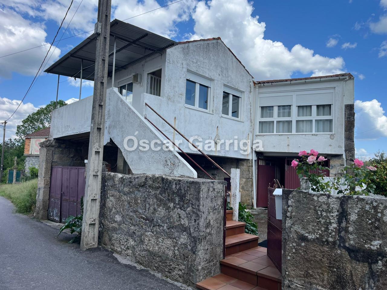INMUEBLE COMPUESTO POR VIVIENDA, GALPONES Y FINCAS CONTIGUAS, A 4 KM DE O CARBALLIÑO. SAA, SEOANE, CARBALLIÑO (OURENSE).
