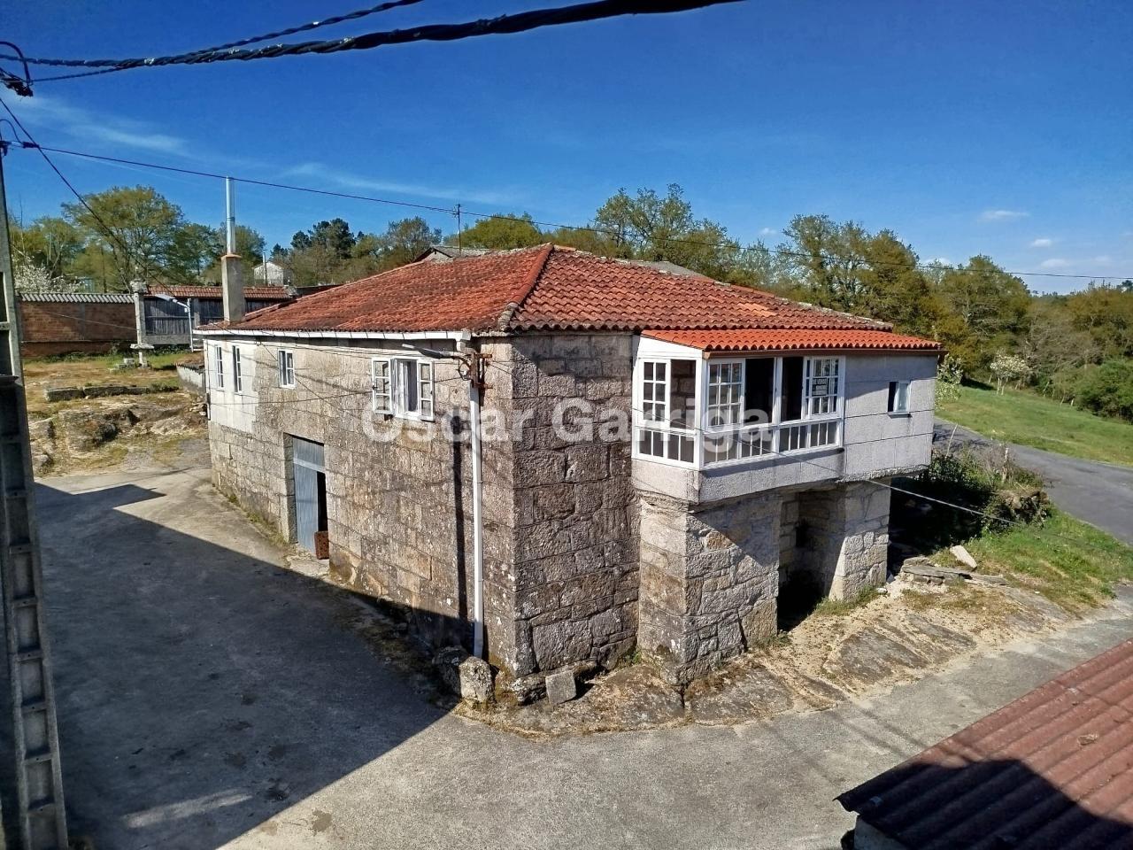 EN VENTA EN SAN MAMEDE DE LOUSADA, CARBALLEDO (LUGO)
