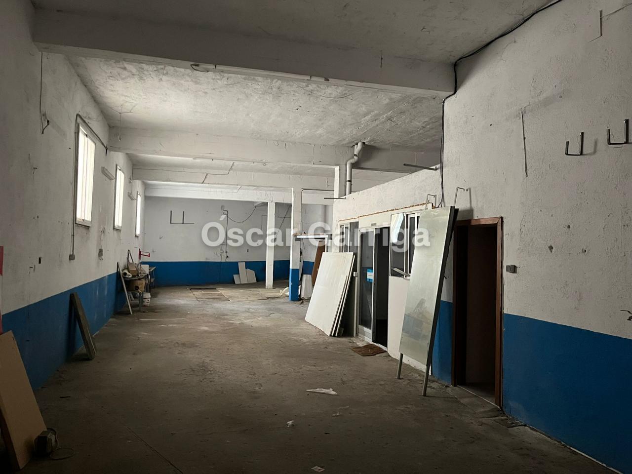 FANTÁSTICA OPORTUNIDAD DE INVERSIÓN. BAJO COMERCIAL. RÚA DO VINTEÚN (OURENSE).